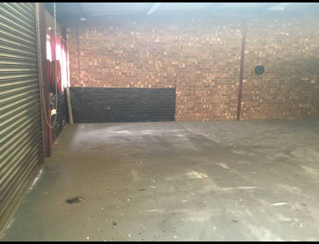 170M² WAREHOUSE TO LET IN WADEVILLE